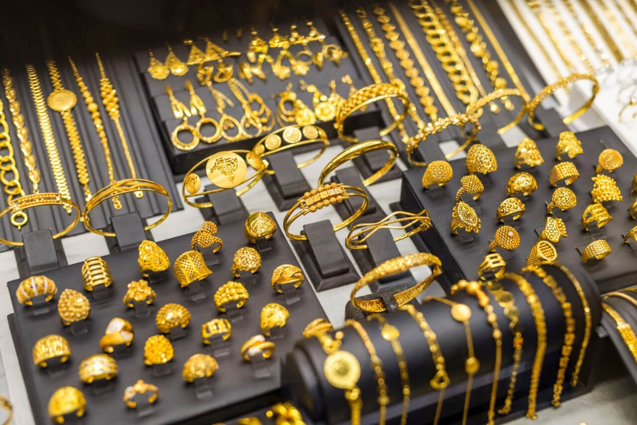 What is Investment Jewelry - Everything You Need to Know in 2025